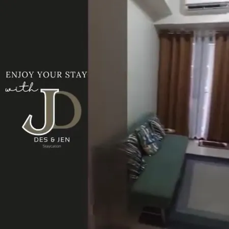 Des & Jen Staycation